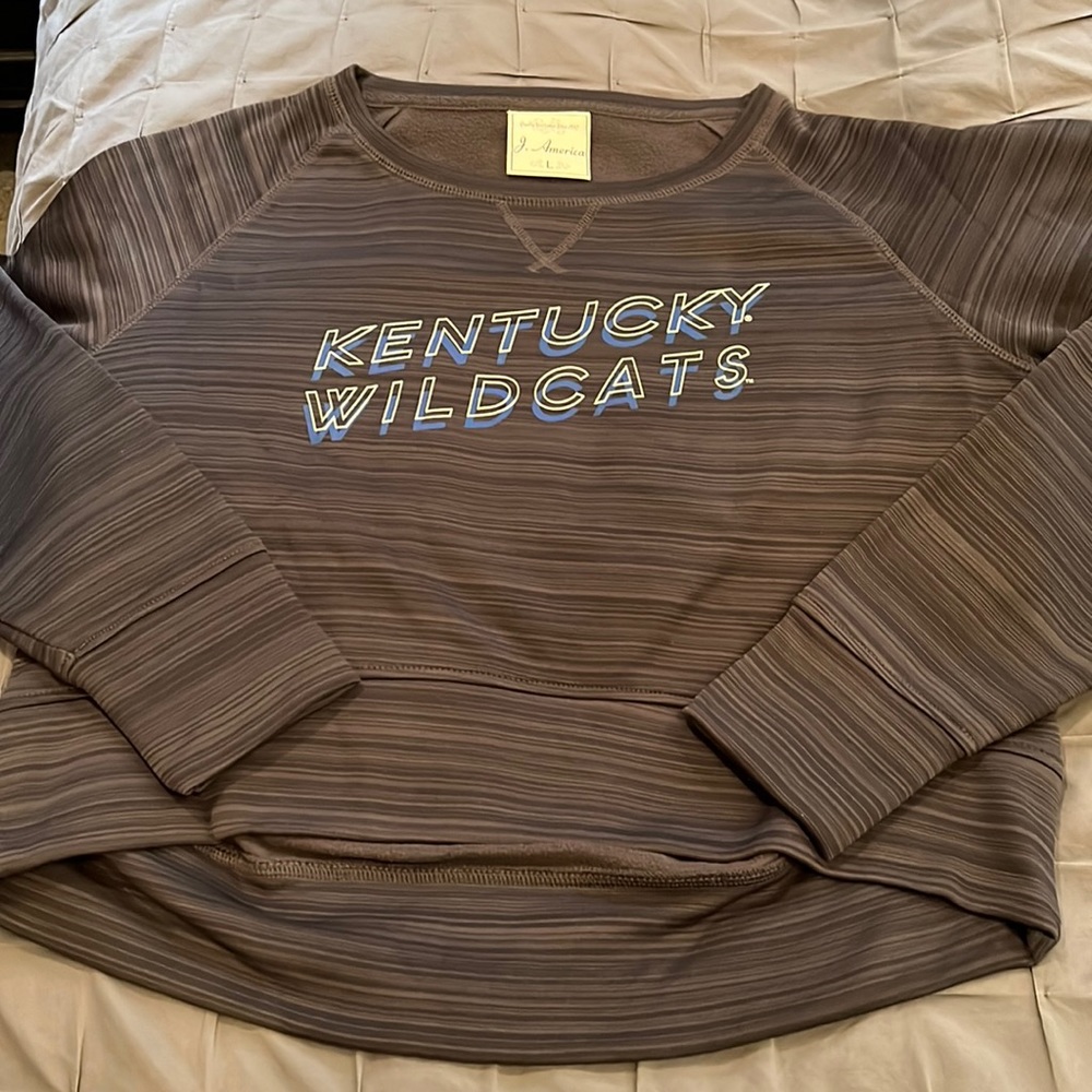 Graphic Cropped Crewneck Sweatshirt (L)
